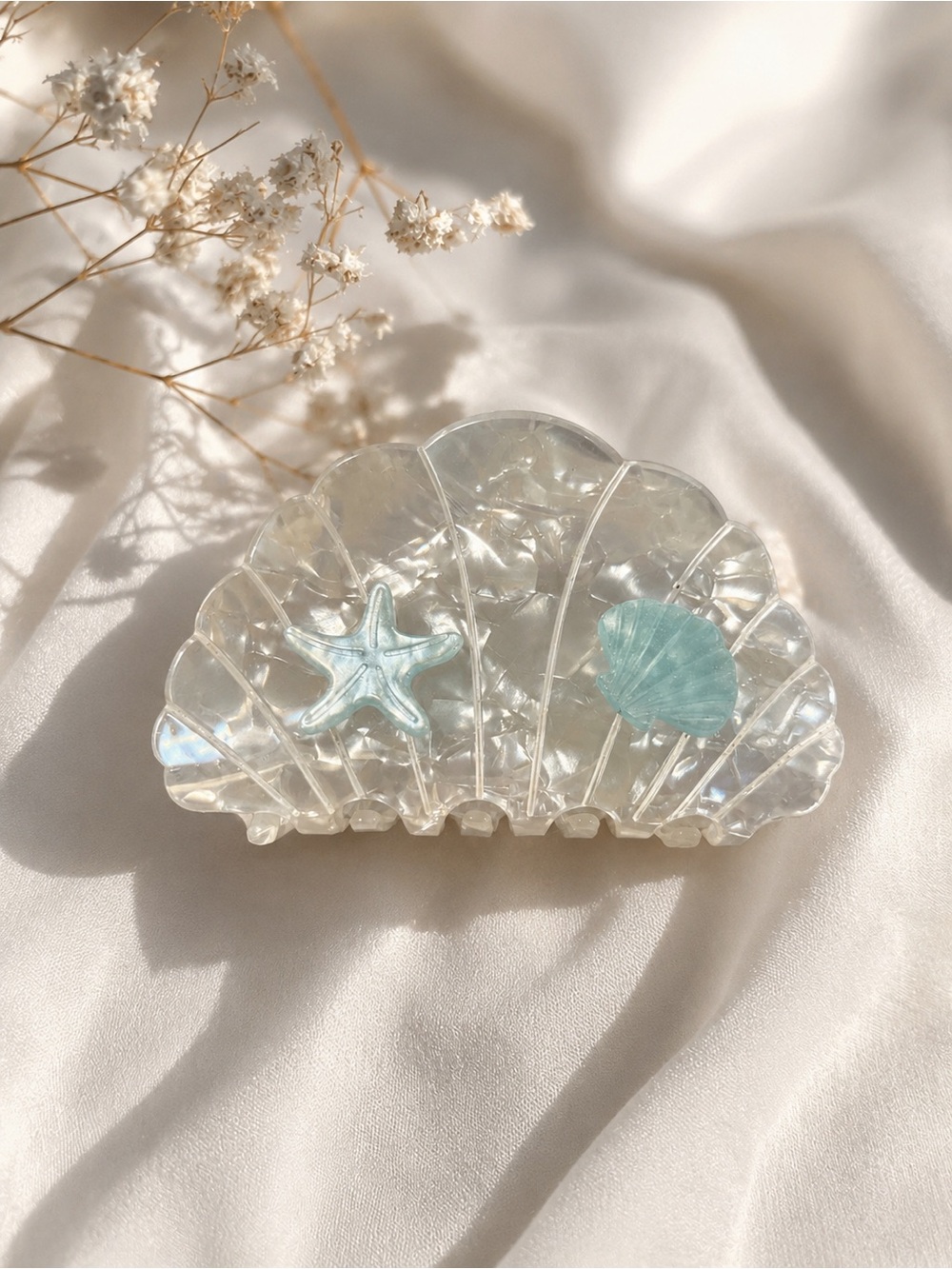 🆕🐚Iridescent Shell Hair Clip